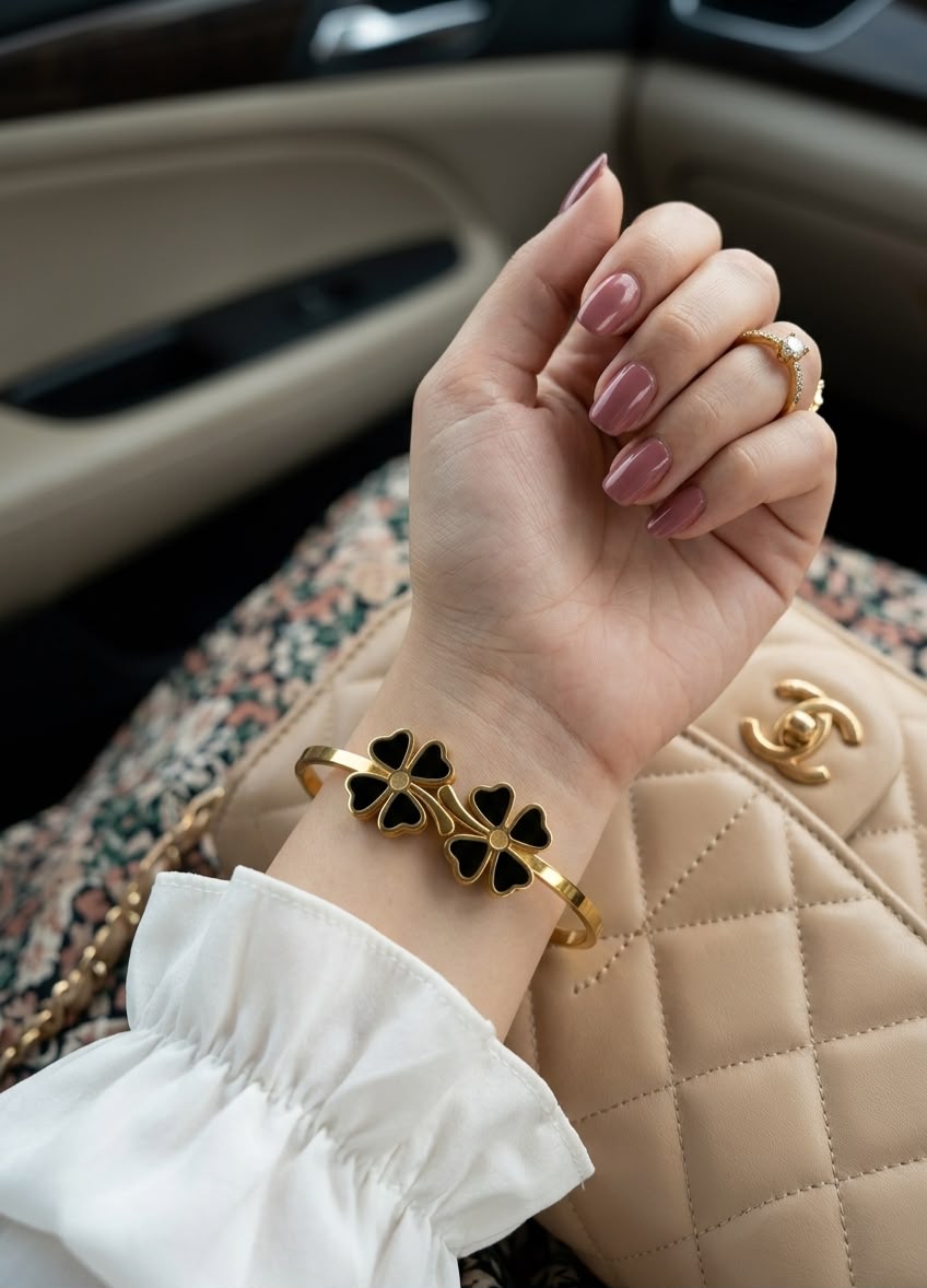Luxury Gold Watch & Black Clover Bracelet Combo