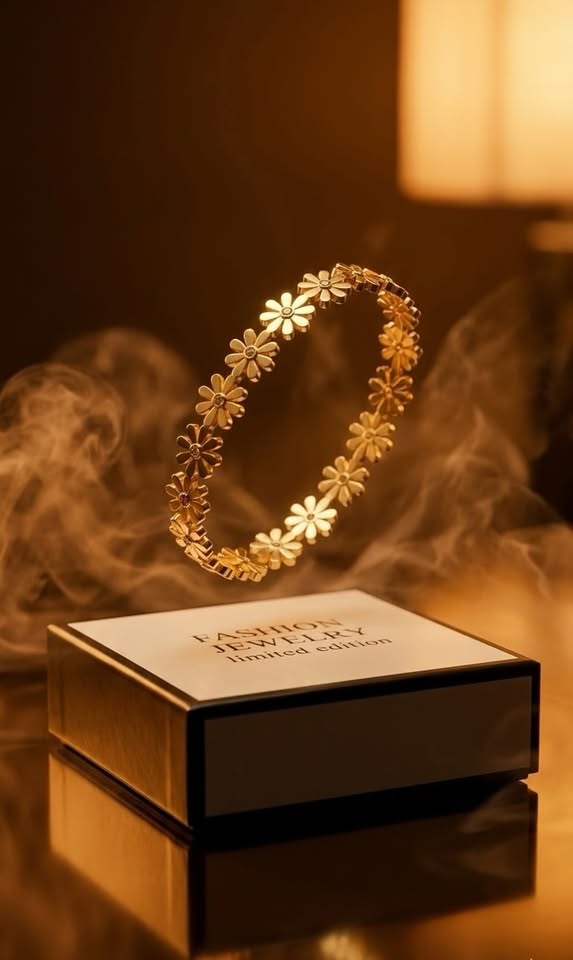 Elegant Flower Bracelet for Women – Stylish Floral Charm Jewelry