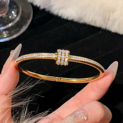 Luxury Crystal Gold Bangle Bracelet for Women – Elegant Adjustable Fashion Jewelry