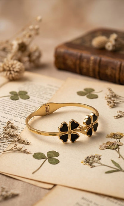 Luxury Black Clover Flower Bracelet – Gold Plated Elegant Women’s Cuff Bracelet