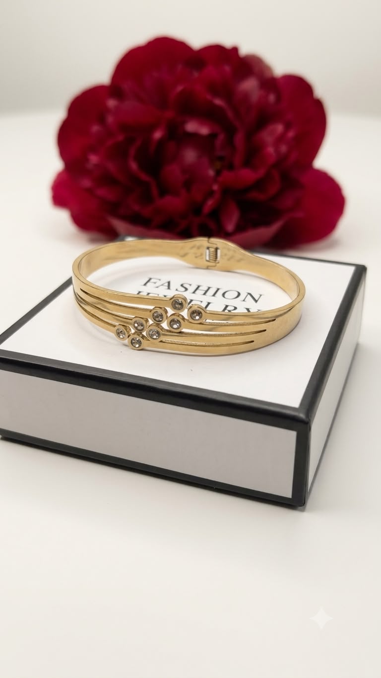 Luxury Gold-Tone Stainless Steel Crystal Bracelet for Women | Elegant Premium Bangle